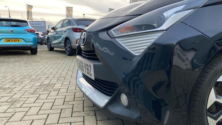 Toyota Aygo 1.0 VVT-i X-Plore 5dr Petrol Hatchback